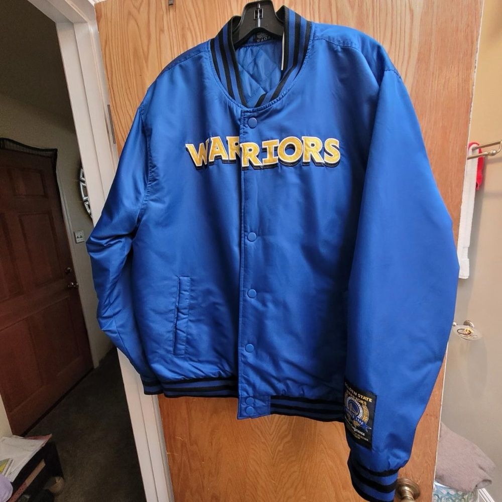 Golden State Warriors warm-up jacket, XL size